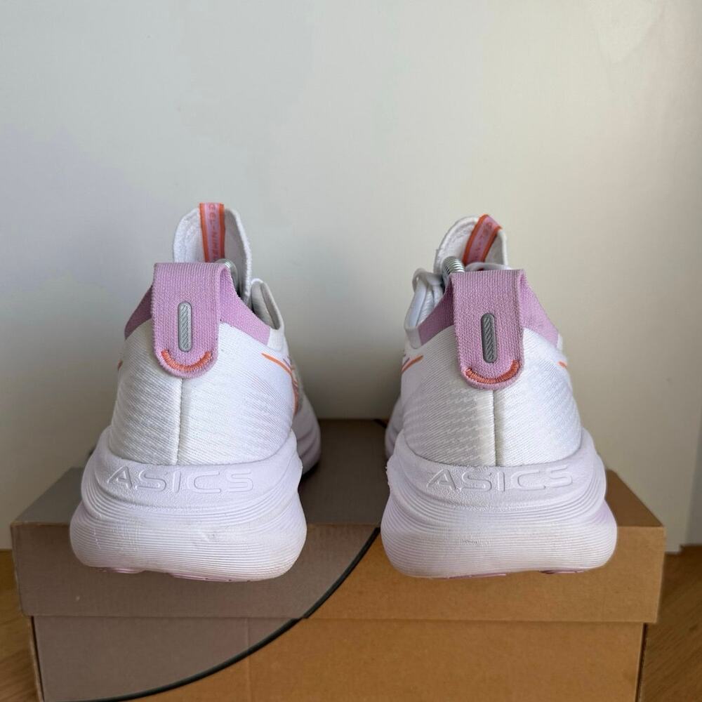 Asics Gel Nimbus 27 ‘White Light Ube’ Women Running Sneakers - SZ 10 .5 Wide - Picture 3 of 13